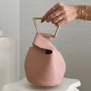 NWT Cult Gaia Mini Astraea Tote in Dusty Pink